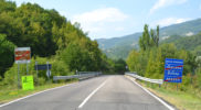 L’ingresso da sud alla exclave toscana di Ca’ Raffaello (foto Daniele Dei)